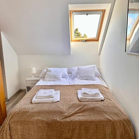 Klimatyczny Apartament Nr 8 Z Widokiem Na Gory Sowie Bielawa  Bagian luar foto
