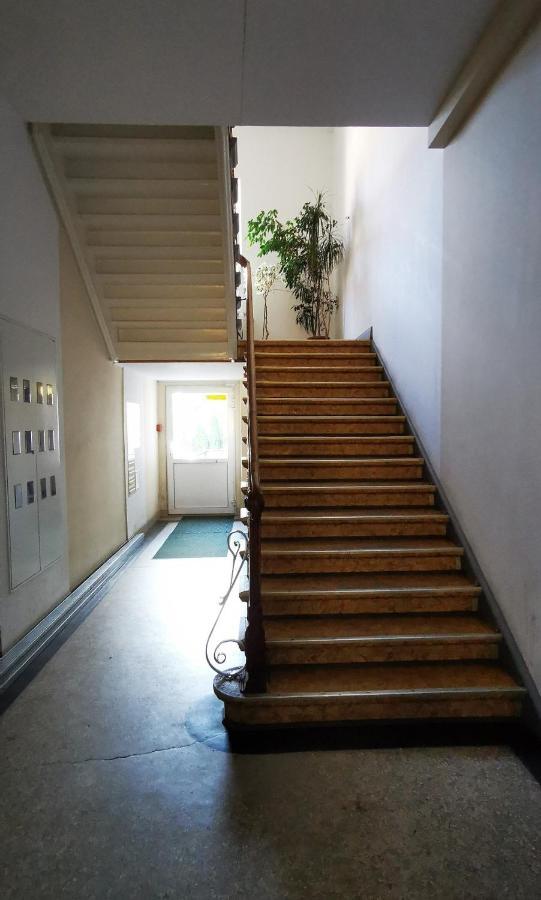 Klimatyczny Apartament Nr 8 Z Widokiem Na Gory Sowie Bielawa  Bagian luar foto