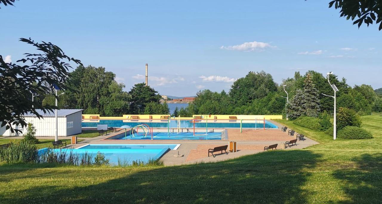 Klimatyczny Apartament Nr 8 Z Widokiem Na Gory Sowie Bielawa  Bagian luar foto